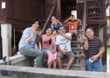 5/3 Mission Trip Day08 #2 Visiting brother Chantaphong's house and preaching the gospel to his family